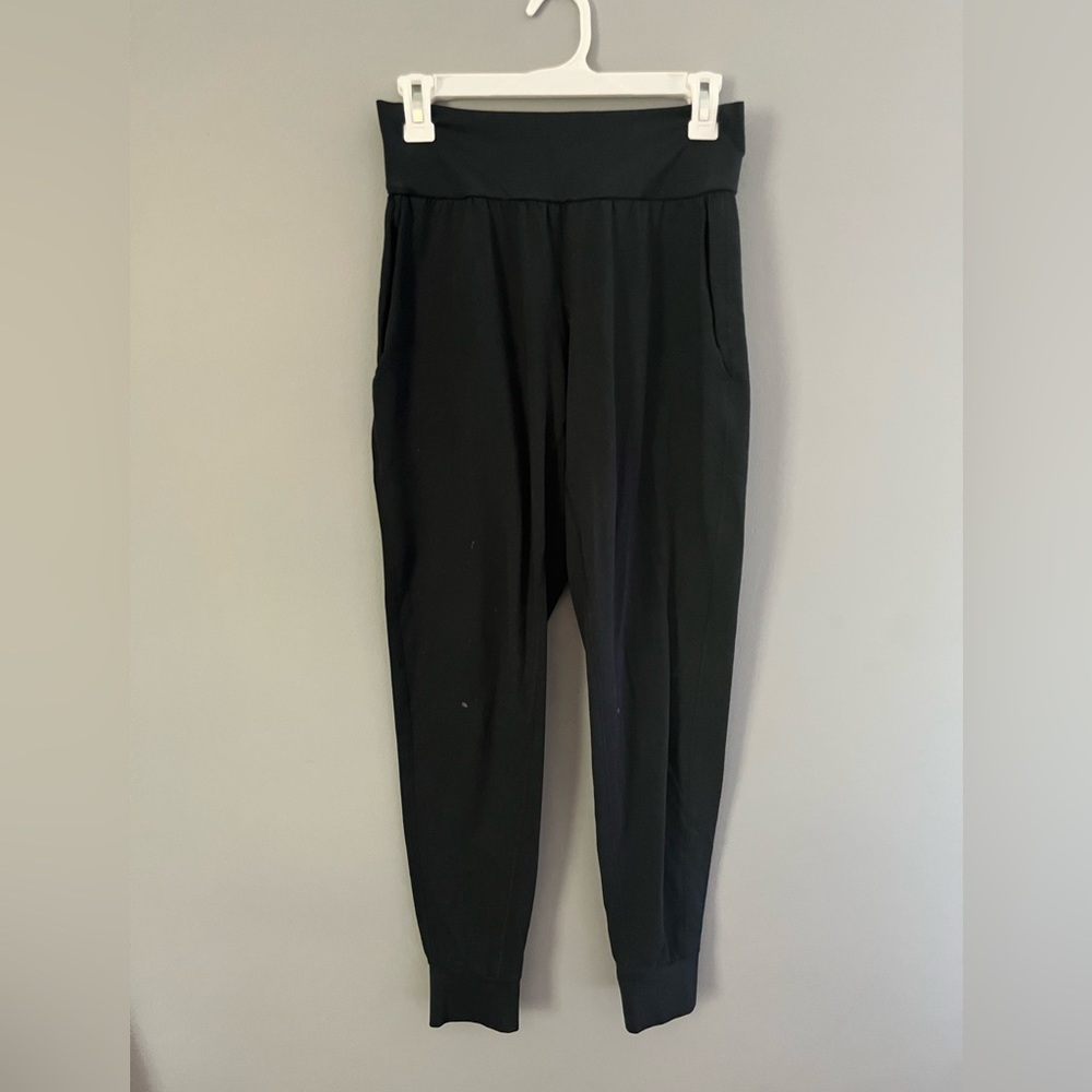 XS, dark grey Under Armour joggers